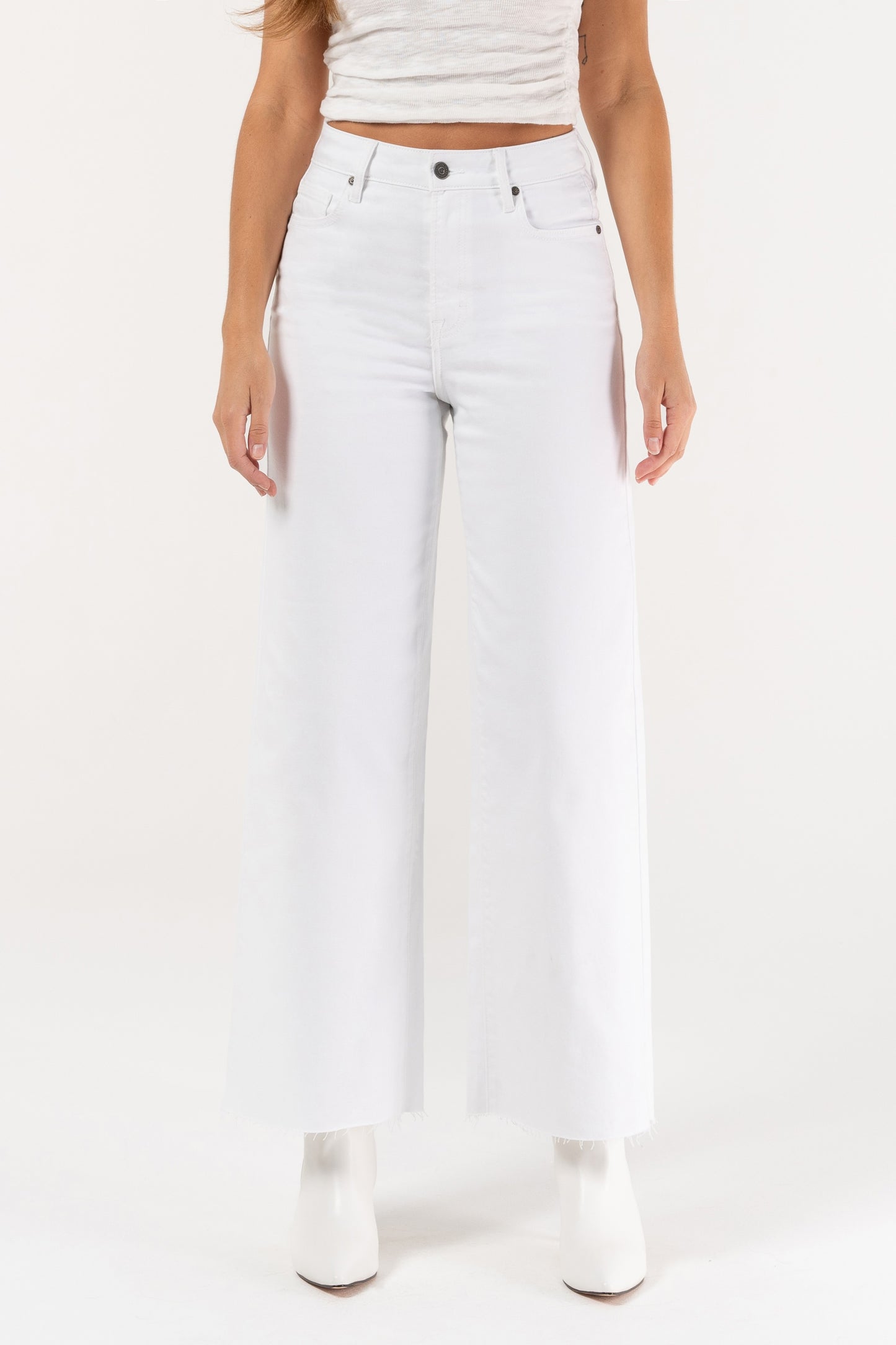 Hidden Cropped Jean White